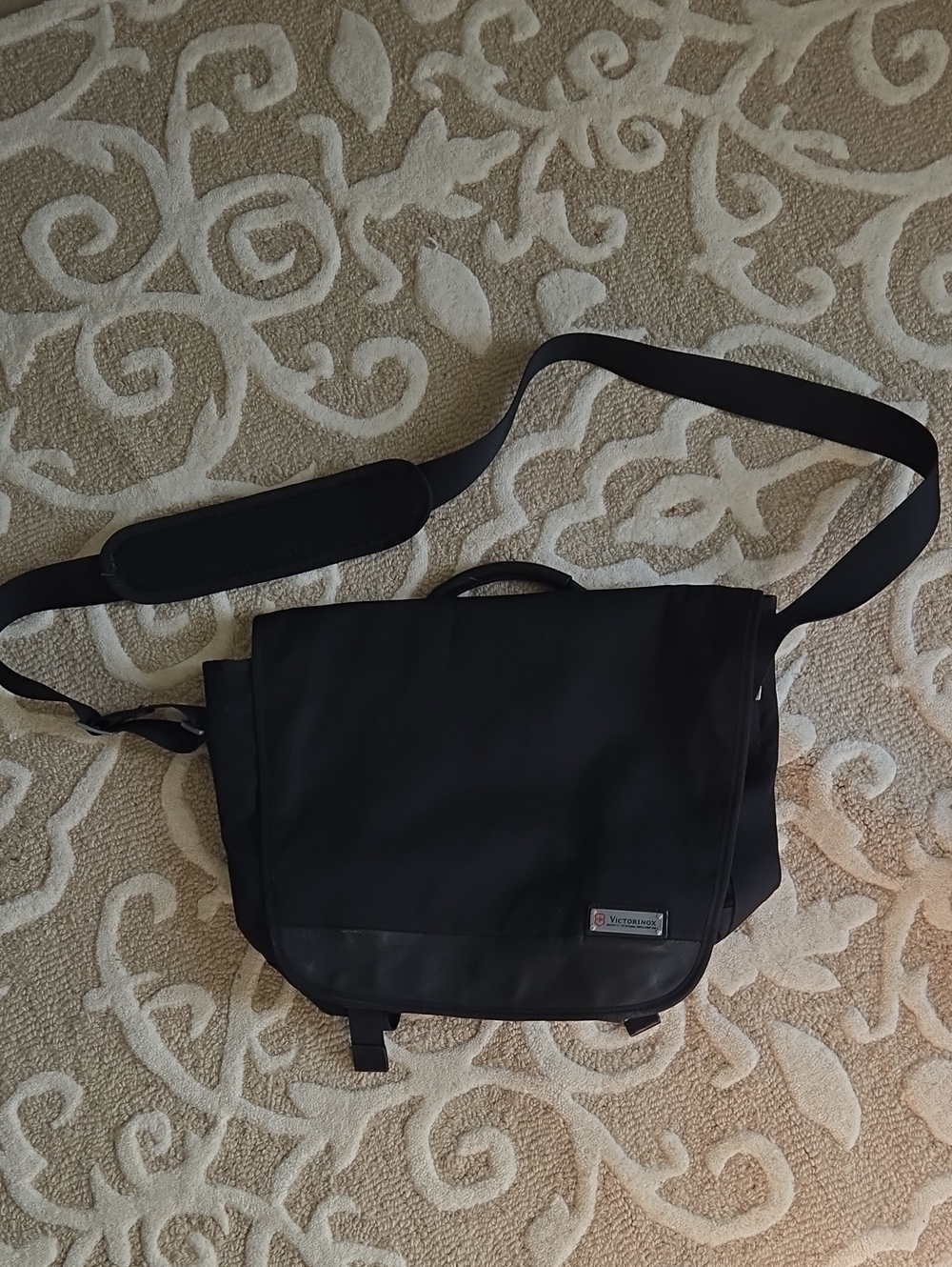 Victorinox Black Messenger Bag - Slim Crossbody